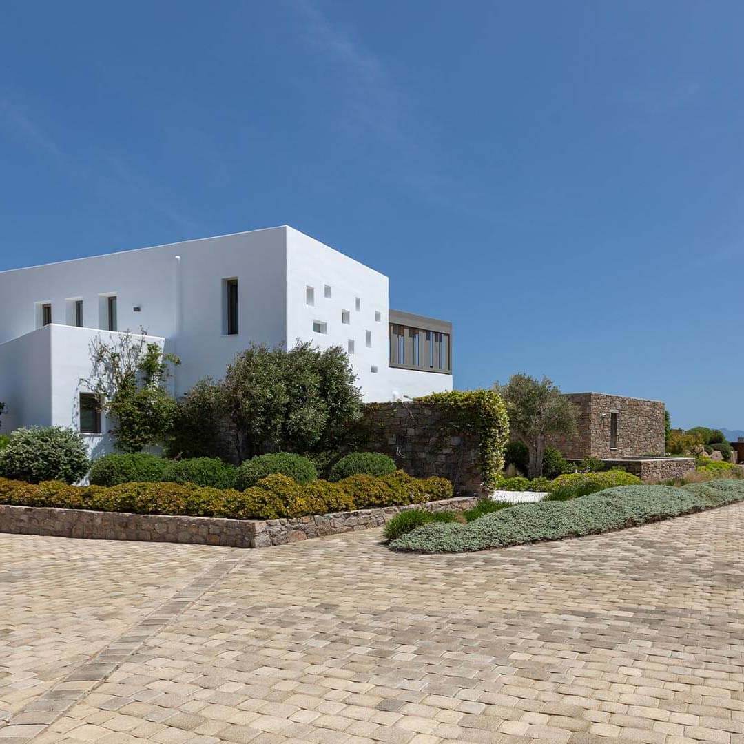 ataraxia-mykonos-exterior-01-mob